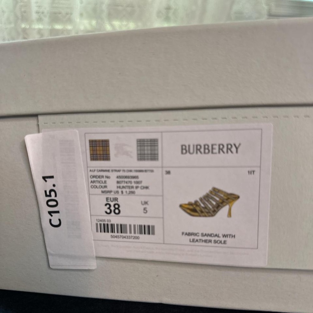 NWT Burberry Yellow Checkered Women's Heels - Picture 5 of 5